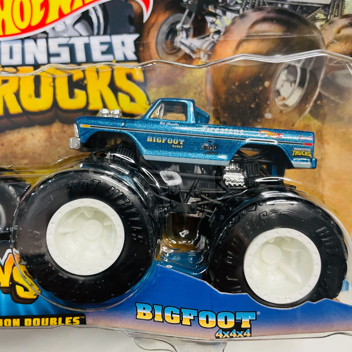 Hot Wheels - Demolition Doubles - Monster Vette Vs. Bigfoot – Andy's Toy  Chest