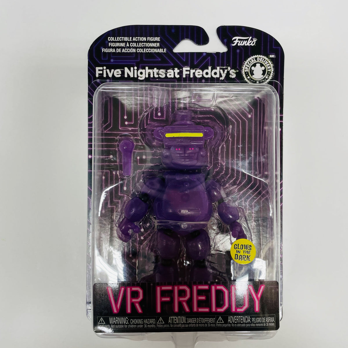 Funko POP! Keychain: Five Nights At Freddy's VR Freddy Glow-in-the-Dark  Vinyl Figure Keychain