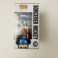 Funko Pop! Walt Disney Archives 50 #799 - Sorcerer Mickey & Protector