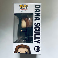 Funko POP! Television: X-Files #1613 - Dana Scully w/ Protector