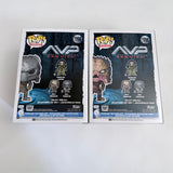 Funko POP! Alien Predator Requiem #1998 Wolf Predator Chase + Common set & Protector
