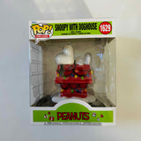 Funko Pop! Peanuts #1629 Snoopy with Doghouse