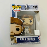 Funko POP! Basketball CE24 Dallas Mavericks #204 Luka Doncic & Protector