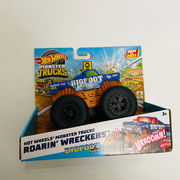 Hot Wheels Monster Trucks 1:43 Scale Light and Sound - Bigfoot – Yummy  Boutique