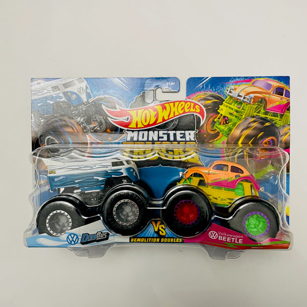 Hot Wheels Monster Trucks Demolition Doubles 1:64 - Drag Bus vs. Beetles