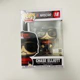 Funko Pop! Nascar: NASCAR #18 - Chase Elliot (Hooters) w/ protector