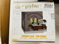 Funko Mini Moments: Harry Potter - Potions Class Tom Riddle (Chase)